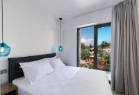 Apartamento de 1 dormitorio con vistas parciales al mar