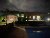 Vila Emigrante - Bed and Breakfast Capelas