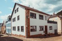 Exklusive Mosel-FeWo in Senheim - große Dachterrasse - Netflix - Waschmaschine - Chambres d'hôtes Senheim