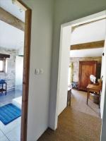 Chambre Lit Queen-Size - Vue sur Piscine