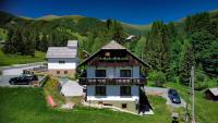 Nockalm Cottage - Bed and Breakfast Bad Kleinkirchheim