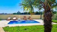Holiday Home - Istrian Dream with swimming pool - Chambres d’hôtes Peroj