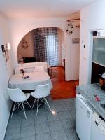 Apartment Jadranka - Bed and Breakfast Malinska