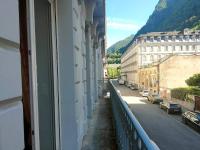 Grand appartement 8 pers, centre-ville Cauterets, balcon - FR-1-234-165 - Bed and Breakfast Cauterets