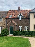 Dream Weaver 2 Bedroomed cottage on The Bay, Filey with on-site gym and swimming pool - B&B