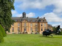 24H LE MANS Château de Lauresse chambres d'hôtes Luxe - Bed and Breakfast