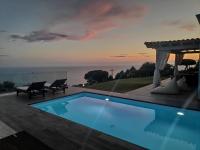 B&B Sinarades - Villa Vardia-Amazing Seaviews with heated pool - Bed and Breakfast Sinarades