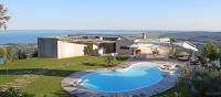 Villa Luna Stunning Modern Villa Shared Infinity Pool, Big garden, Fantastic lake view,AC, - B&B Salò