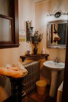 Standard Queen Room With Private bathroom - Foliole