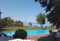 Castle on the edge of the sea - B&B Nea Potidaia