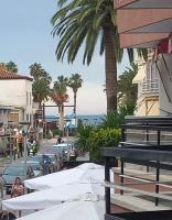 G&N ApartSalou - Bed and Breakfast