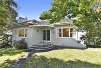 Charles - B&B Lorne