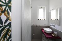 Habitación con cama grande 