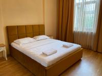 B&B Lviv - Avangard on Qn Romana St 26 Apart - Bed and Breakfast Lviv