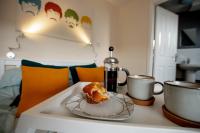 Chichele House, sleeps 8, Nr Rushden Lakes, allocated parking, corporate welcome - B&B Higham Ferrers