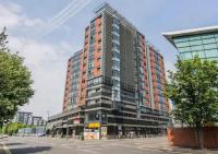 SECC&HYDRO BeAUTIFUL 2BR APARTMENT WITH FREE PARKING - B&B