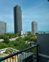 Trio Gems Condo Pattaya, Thailand - B&B