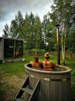 Mirror house - B&B Tīnūži