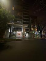 Hermoso departamento céntrico con estacionamiento - B&B