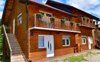 B&B Rakovica - Apartments Laura - Bed and Breakfast Rakovica