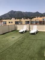 Front Line Apartment Marbella - 2 Bedroom & 2 Bathrooms - Chambres d'hôtes Marbella