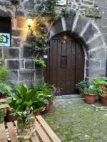 Casa Rural Idoya - B&B Isaba