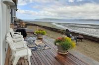 Beachfront Whidbey Island Home and Apartment! - B&B