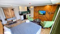 Estudio con terraza
