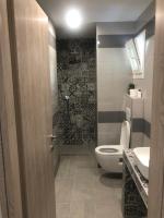 black in square flats - Bed and Breakfast Pefkochori