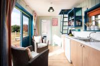 Berrington Beach Hut - Bed and Breakfast