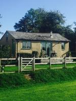 B&B Wrexham - The Stable with cosy logburner - Bed and Breakfast Wrexham