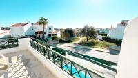 Villa Golfinho by Sunny Deluxe - B&B