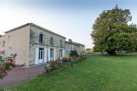 Suite campagnarde près Bordeaux, vue sur les vignes au Château Camponac - Chambres d'hôtes Bourg