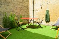 B&B Graye-sur-Mer - La courette, maison avec cour proche plage - Bed and Breakfast Graye-sur-Mer