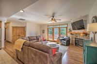 Flathead Lake Getaway with Balcony, Fireplace! - B&B Somers