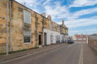 Cosy Ardrossan Apartment - B&B