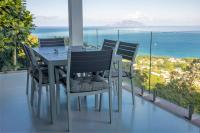 Paradise Heights Luxury Apartments & Villa - Chambres d’hôtes Beau Vallon