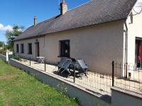 B&B Luthenay-Uxeloup - Chambres chez l habitant proches circuit Magny Cours - Bed and Breakfast Luthenay-Uxeloup