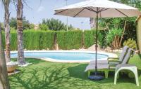 B&B Ribarroja - Gorgeous Home In Riba-roja De Tria With Outdoor Swimming Pool - Bed and Breakfast Ribarroja