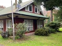 Cabañas y Hostal Casa de Campo Rukaleufu a orillas del Rio Huiscapi - B&B Villarrica