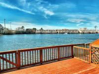 3 Story Lake House Near Historic Downtown - Chambres d’hôtes Charleston