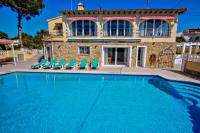 Samina - holiday home with stunning views and private pool in Benissa - B&B Benissa