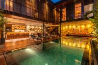 PROMO Luxury 4bd Villa in HotSpot with Huge Private Pool - B&B Seminyak