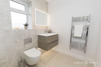 The Laurels by Grandeur Property - B&B Poole