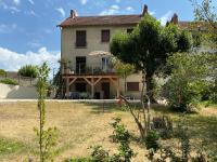 Charmant F1 avec terrasse et vue sur jardin arboré - fraicheur naturelle du rez de jardin - parking - Ferienwohnung