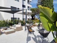 New build modern ap 4 min walk to the beach and Marbella old town - Chambres d'hôtes Marbella