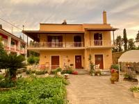 Montsenigos garden house - B&B Gouvia