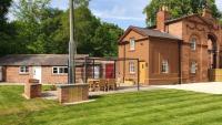 Oulton Park Lodge - B&B