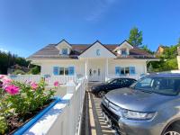 Apt FIONA3 Centrum700m Parking Bezpłatny Monitorowany Salon Tv Sypialnia Tv Łazienka Kuchnia Rekuperacja - B&B Karpacz