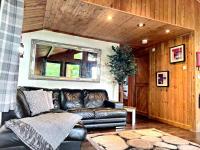 Snowdrop 10-Hot Tub-Woodlandlodges-St Clears-Pembrokeshire - Ferienwohnung